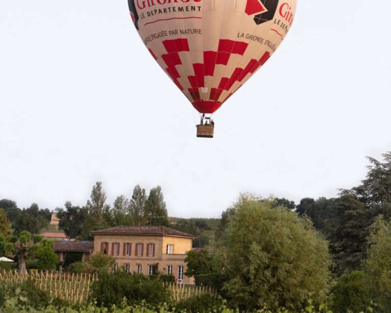 Vol en montgolfière au-dessus des vignobles